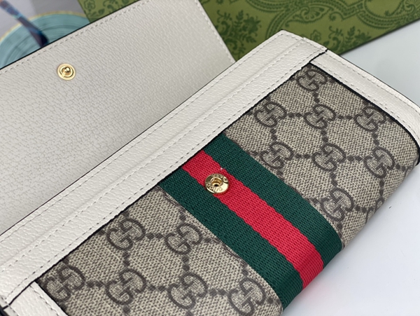 グッチ財布コピー角部分ディテール